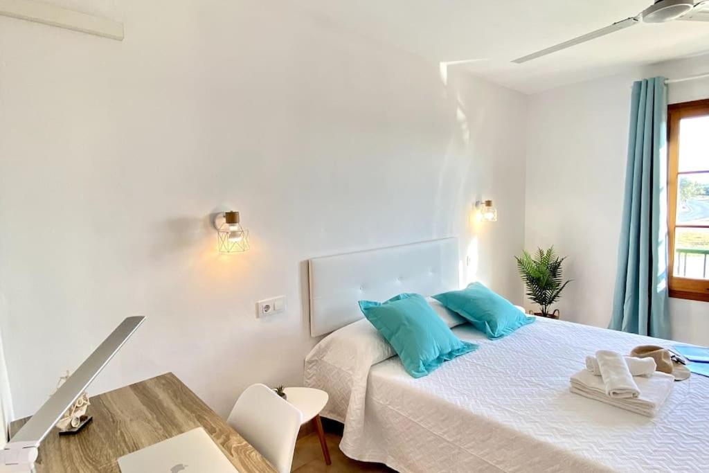 Apartament Sa Farola - Ac, Wifi , Pool, Beach Cala'N Blanes  Bagian luar foto